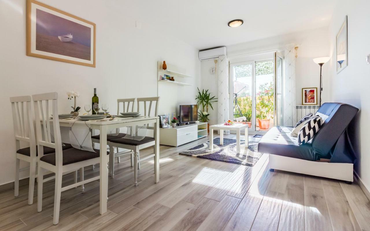 Apartment Mika พูลา ภายนอก รูปภาพ